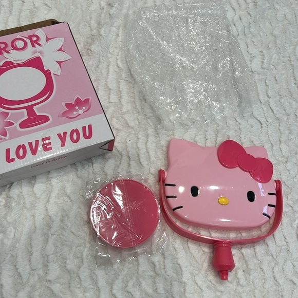 New inbox pink on pink hello Kitty self standing desk mirror make up mirror - Picture 2 of 5